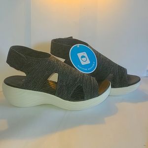 Clarks Women's Marin Sail Sandal, Black Knit, 9 W